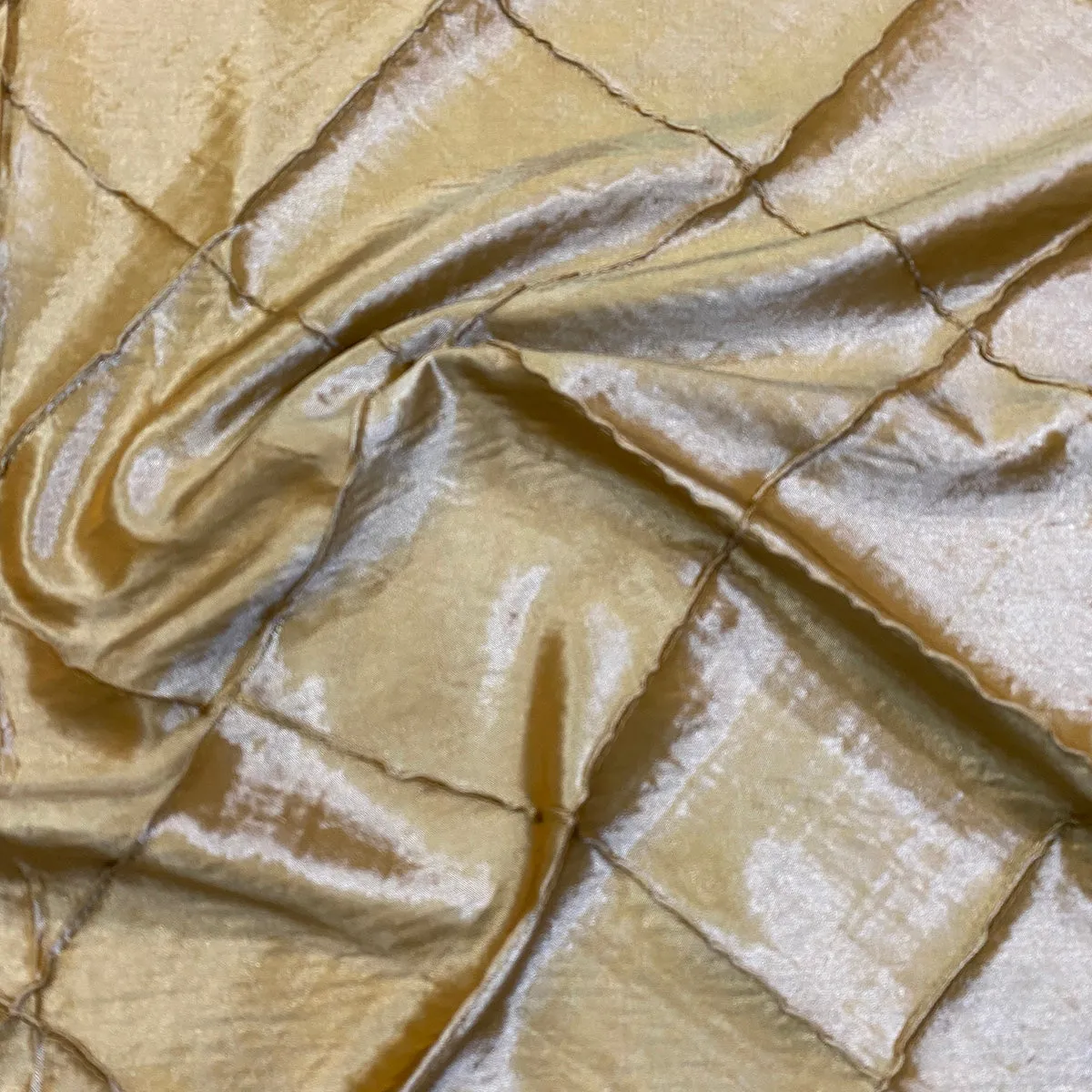 137pcs - 4" Pintuck Taffeta Table Napkin 18"x18" Square - Champagne 060