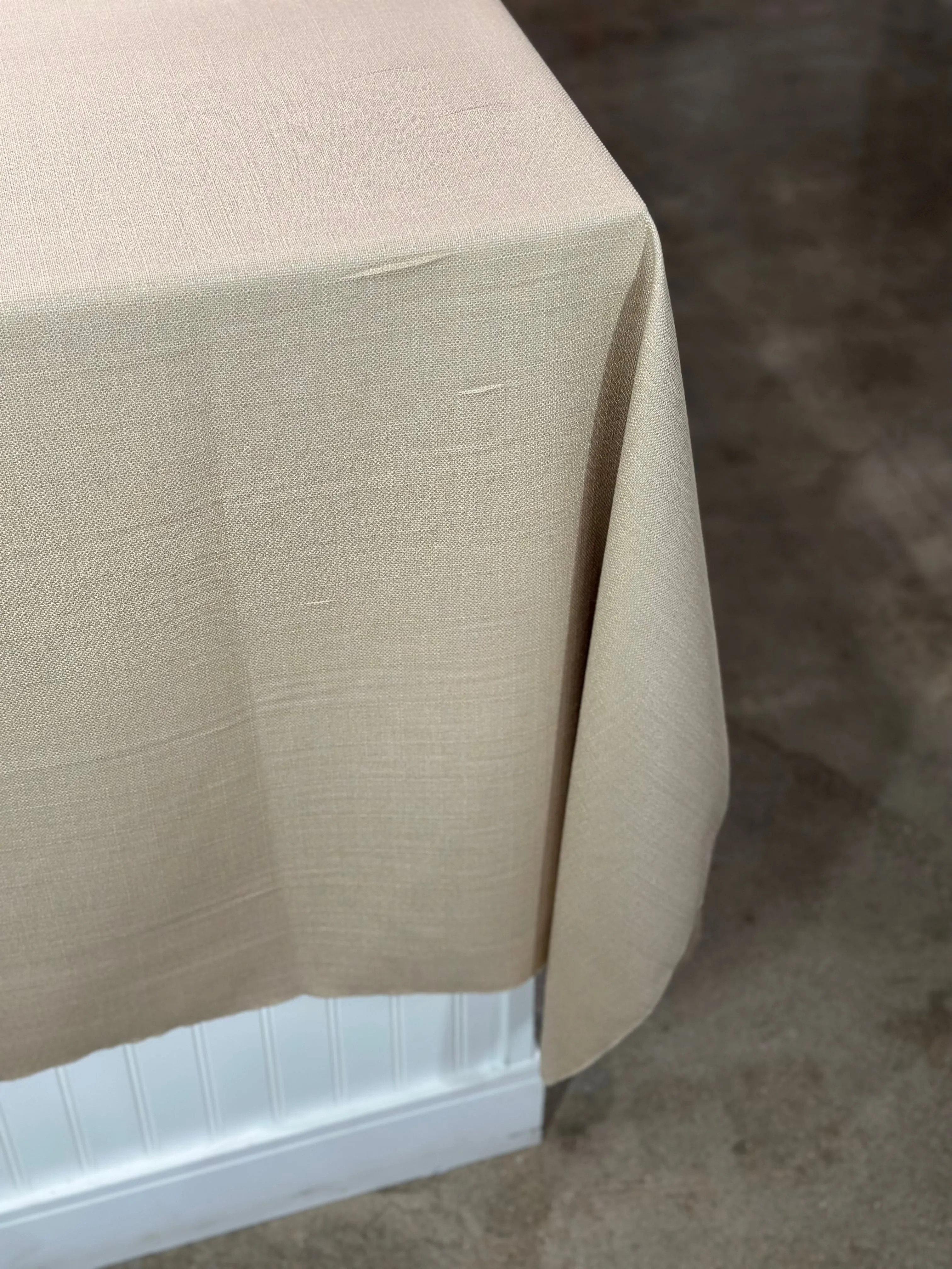 1pc - Rustic Linen Table Linen 108" Round - Wheat
