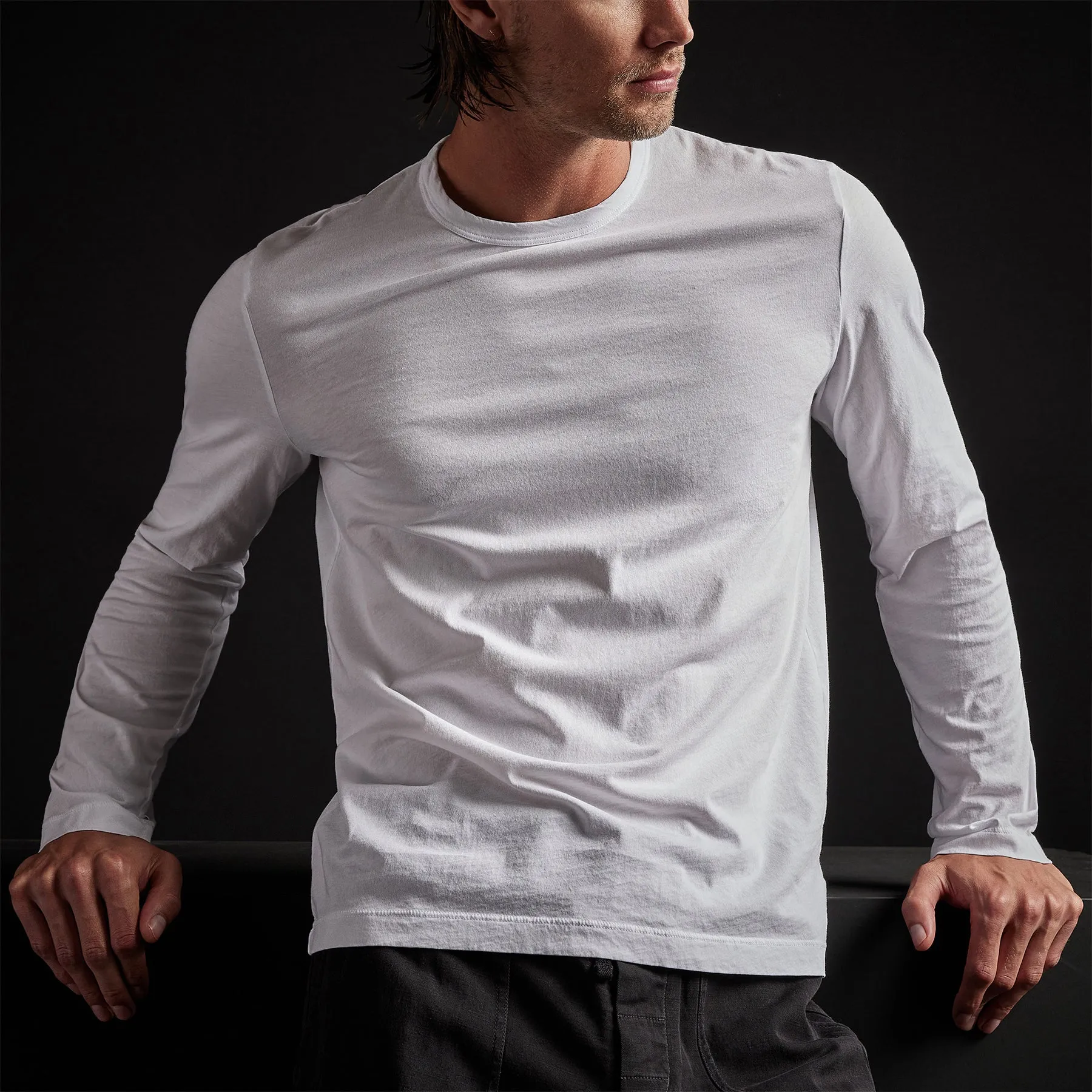 Long Sleeve Crew Neck Abstract Circle - White
