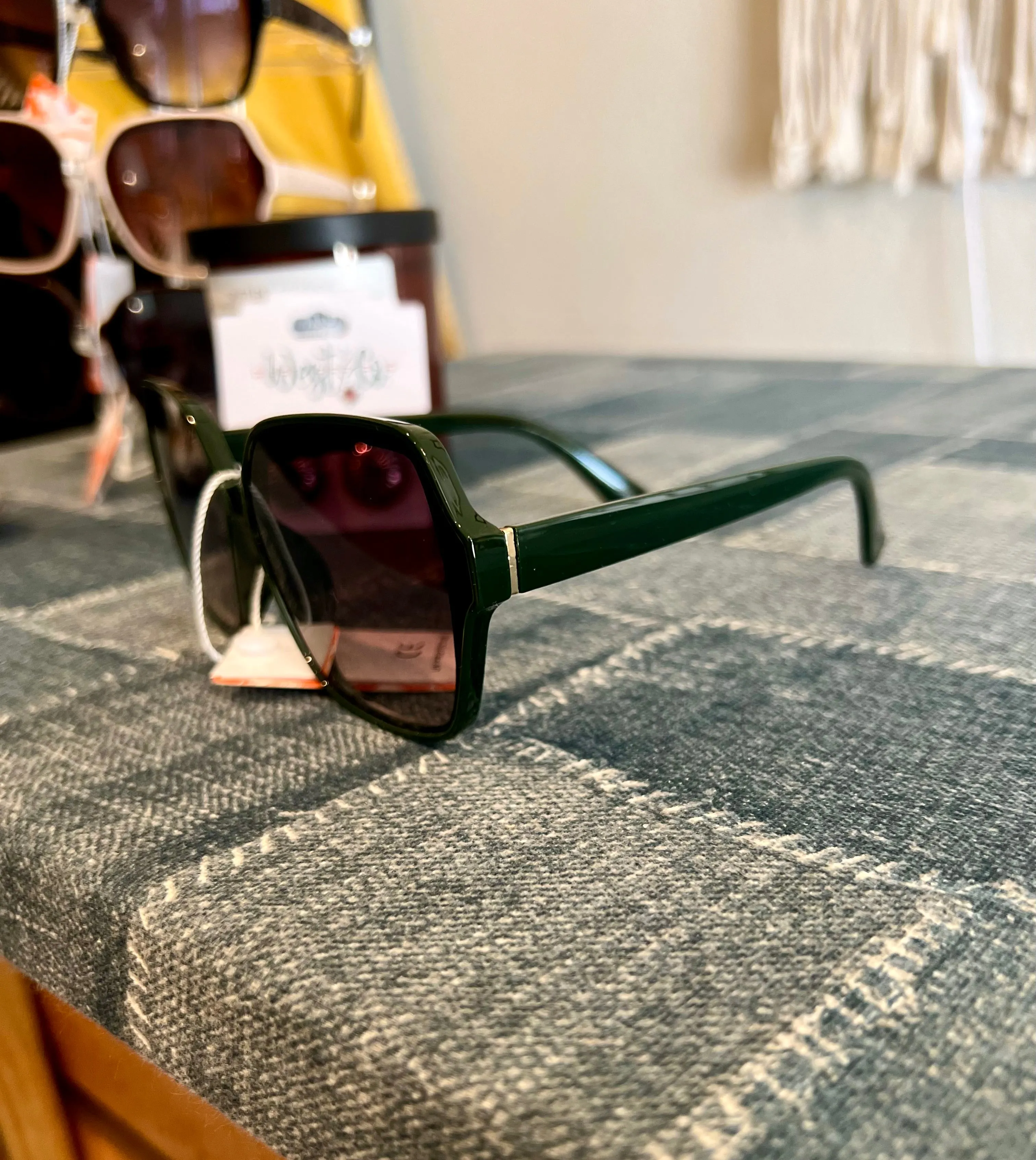 Solid Basic Square Sunglasses