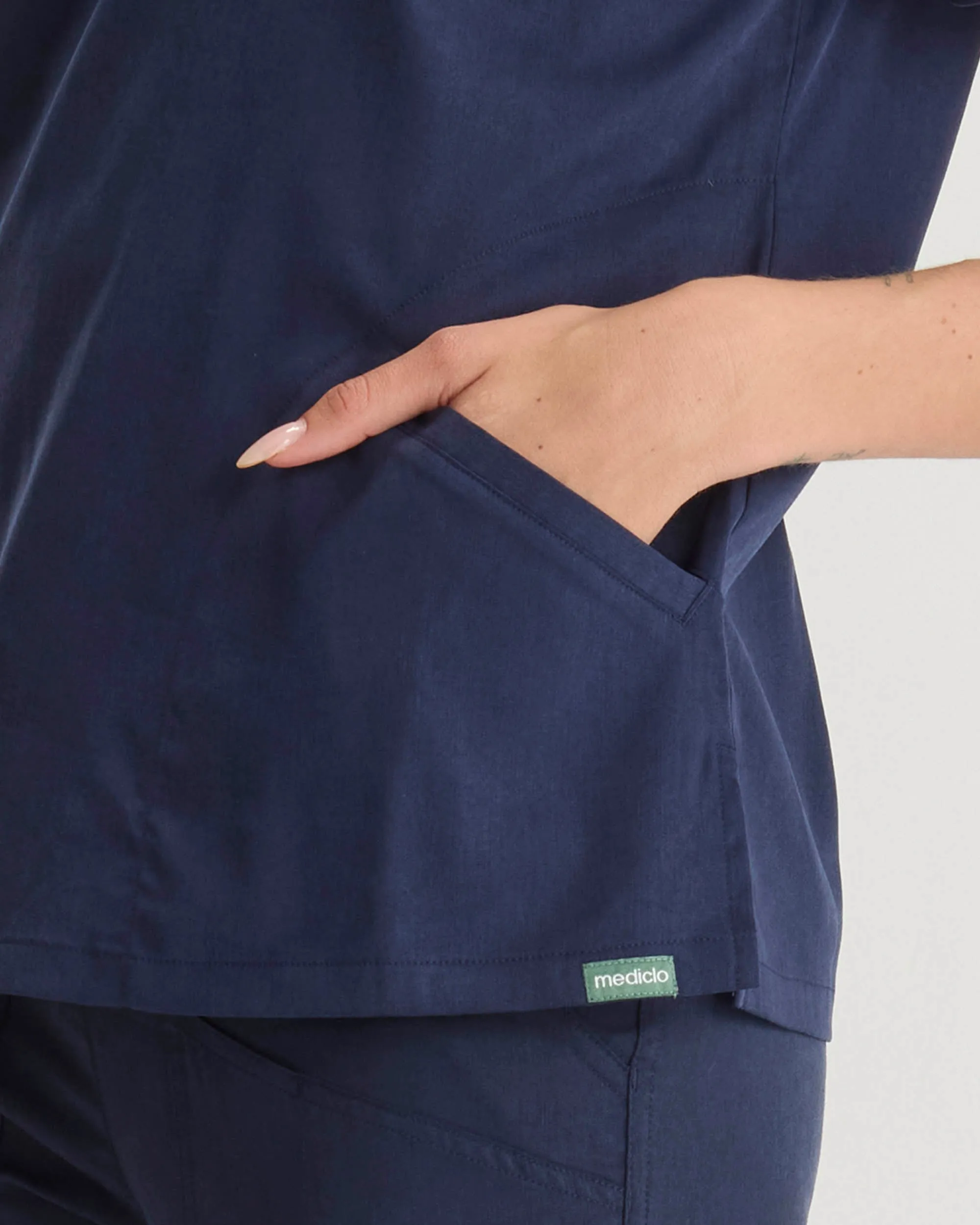 TENCEL™ Kauai‎ ‎ Slim Fit Scrub Top